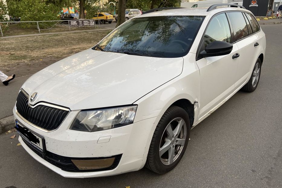 Продам Skoda Octavia A7 Combi 2016 года в Киеве