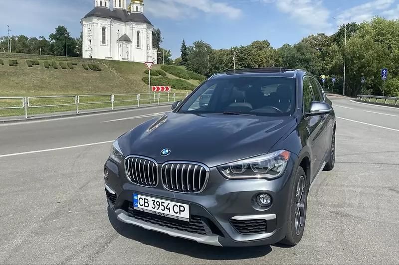 Продам BMW X1 xDrive  i28 2016 года в Чернигове