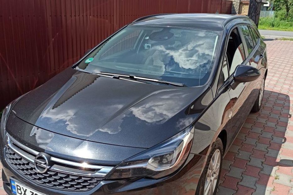 Продам Opel Astra K 2016 года в Хмельницком