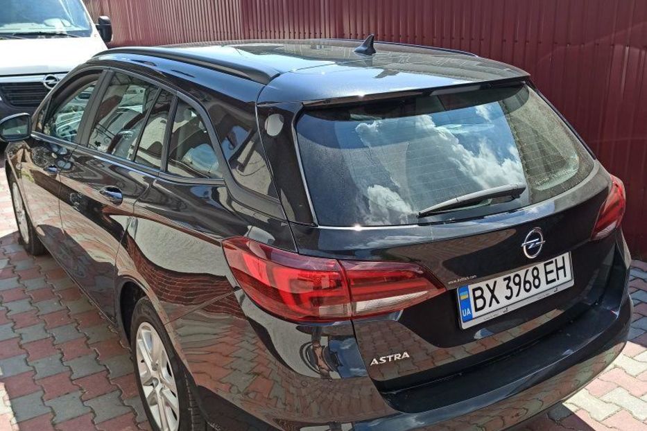 Продам Opel Astra K 2016 года в Хмельницком