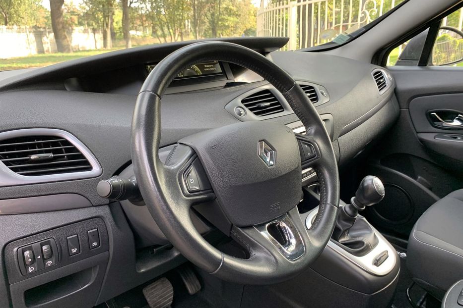 Продам Renault Grand Scenic Limited 2014 года в Киеве