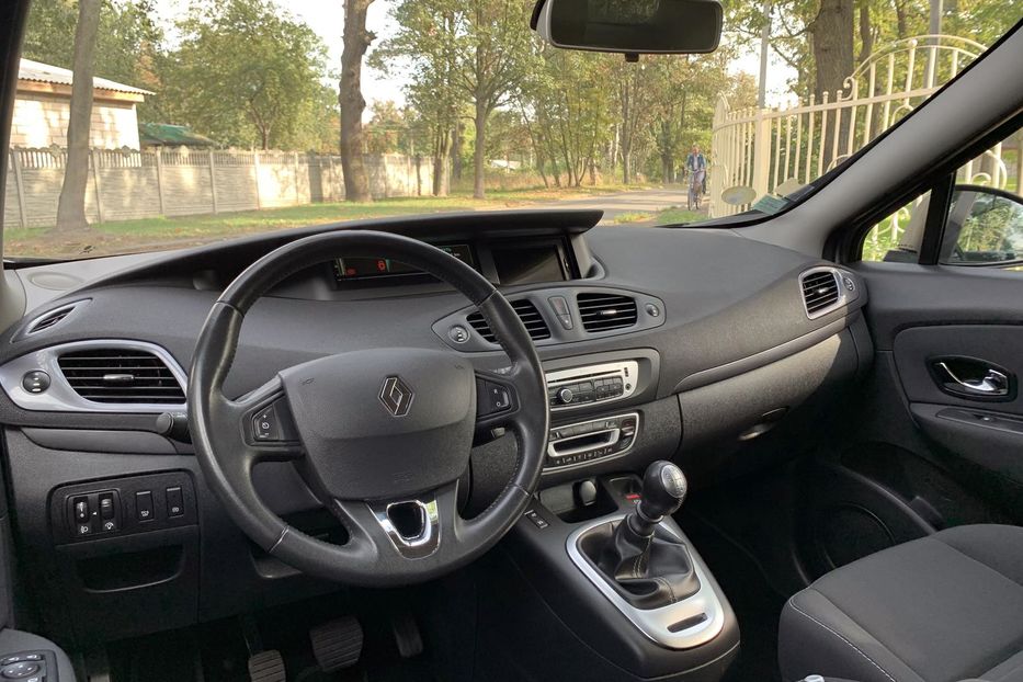 Продам Renault Grand Scenic Limited 2014 года в Киеве