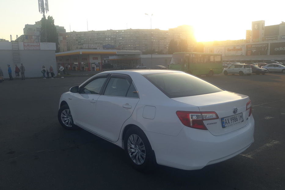 Продам Toyota Camry Toyota Camry V50 LE Hybrid 2014 года в Харькове