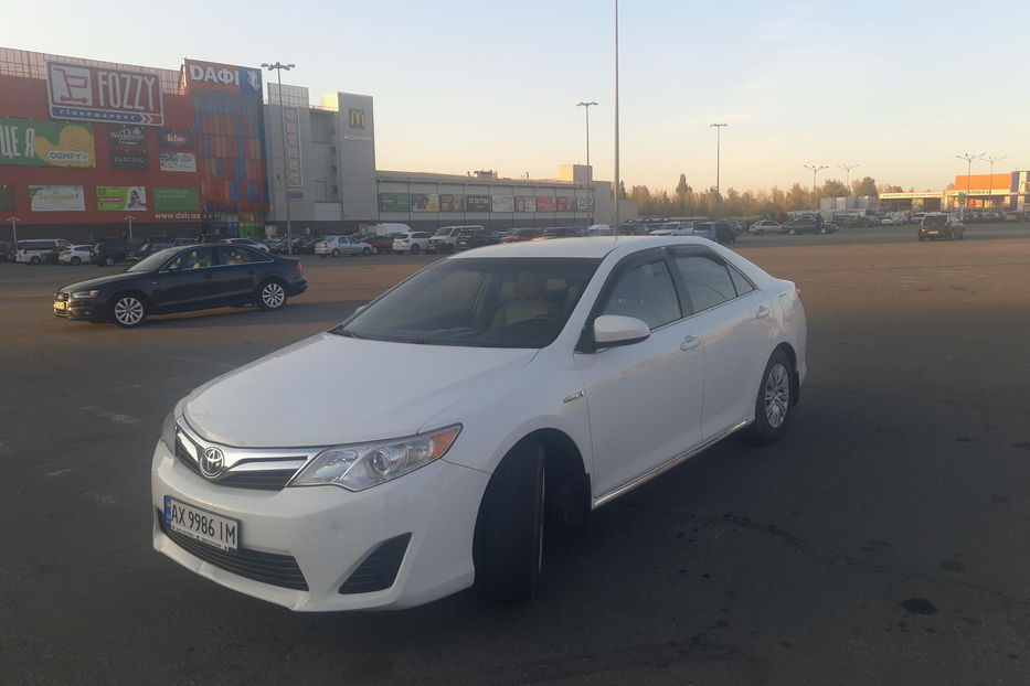 Продам Toyota Camry Toyota Camry V50 LE Hybrid 2014 года в Харькове