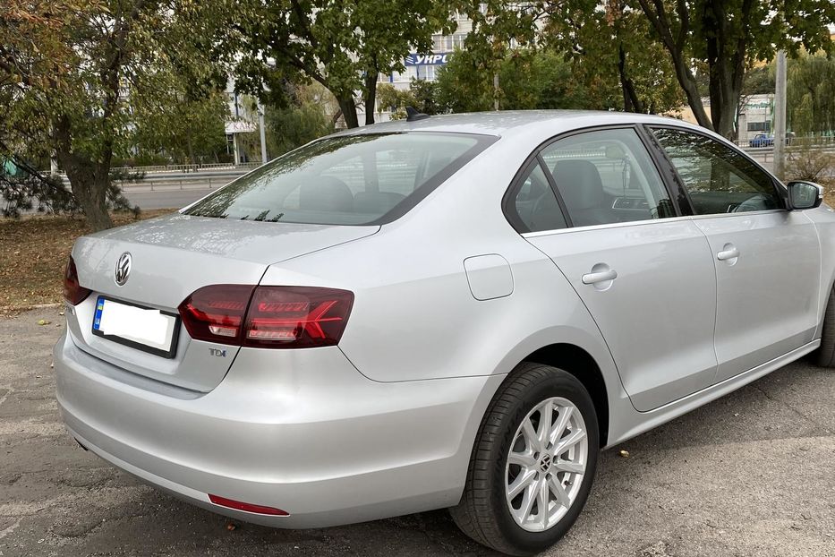 Продам Volkswagen Jetta 2013 года в Днепре