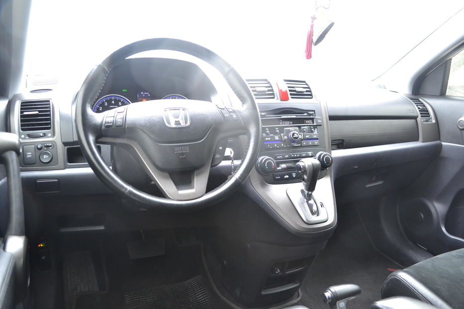 Продам Honda CR-V 2011 года в Киеве