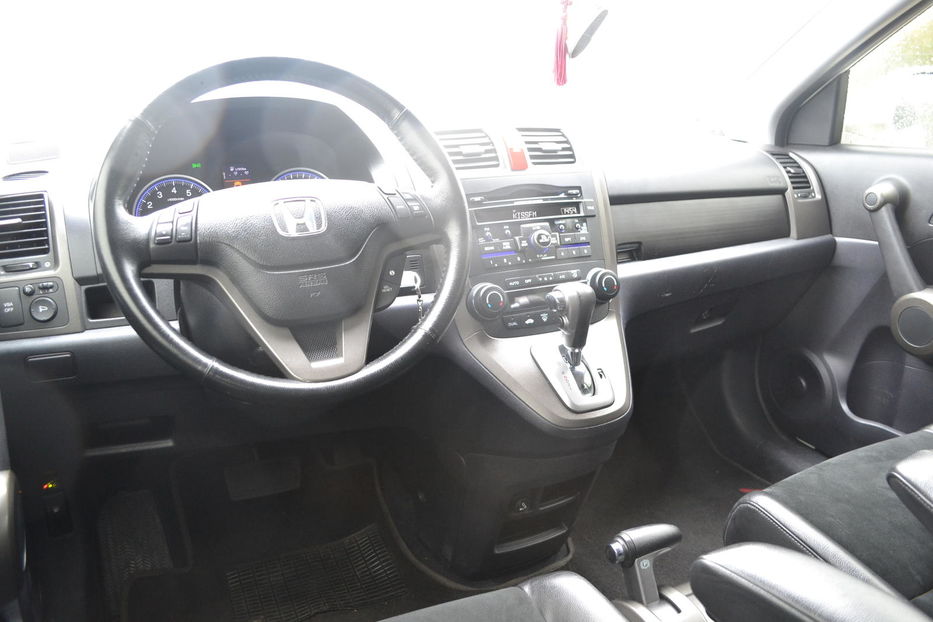 Продам Honda CR-V 2011 года в Киеве