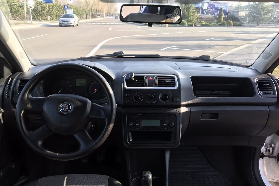 Продам Skoda Fabia 2013 года в Киеве