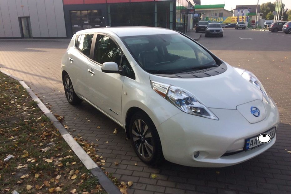 Продам Nissan Leaf Nissan Leaf SL 2014 2014 года в Киеве