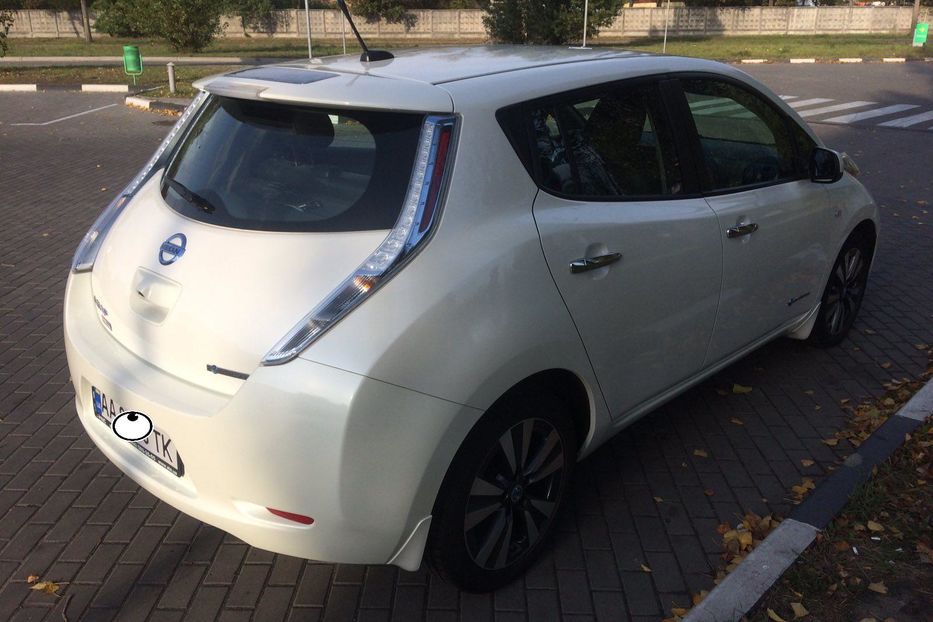 Продам Nissan Leaf Nissan Leaf SL 2014 2014 года в Киеве