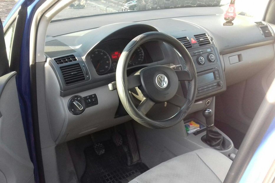 Продам Volkswagen Touran 2004 года в Черкассах