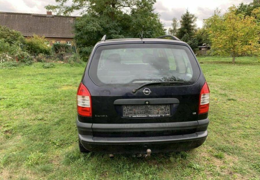 Продам Opel Zafira 2004 года в г. Коломыя, Ивано-Франковская область