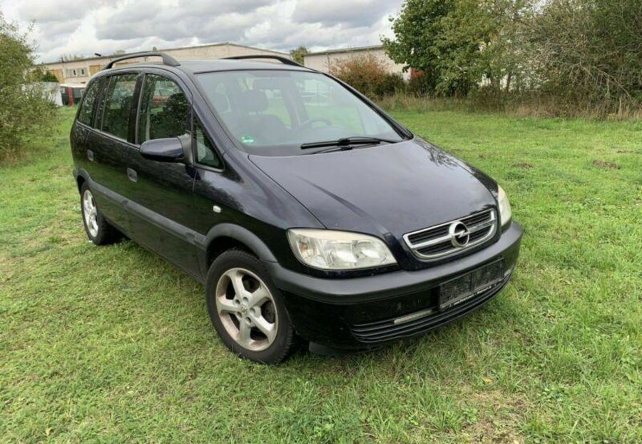 Продам Opel Zafira 2004 года в г. Коломыя, Ивано-Франковская область