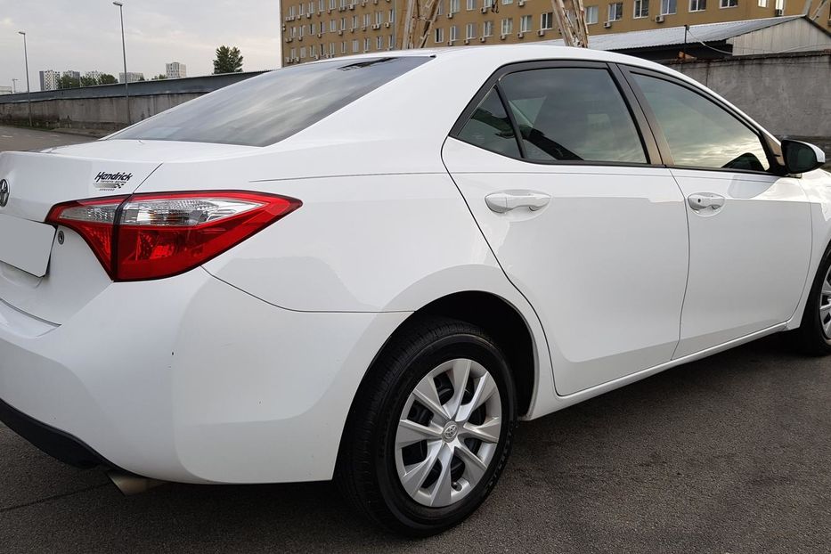 Продам Toyota Corolla COROLLA 1.8 2015 года в Киеве