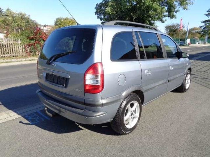 Продам Opel Zafira 2004 года в г. Иршава, Закарпатская область