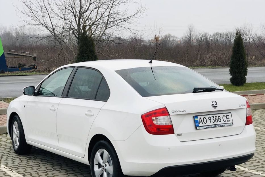 Продам Skoda Rapid 2014 года в Ужгороде