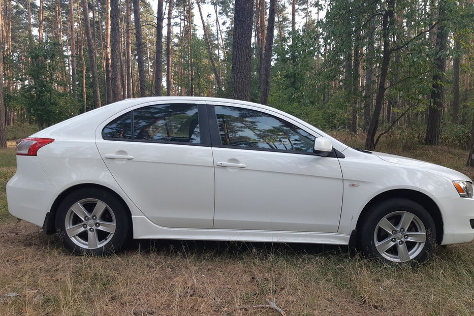 Продам Mitsubishi Lancer X Sportback 2009 года в Киеве