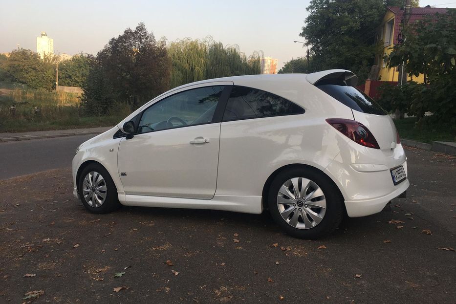 Продам Opel Corsa OPC 2010 года в Киеве