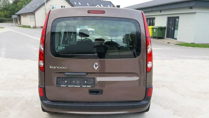 Продам Renault Kangoo пасс. 2012 года в Львове