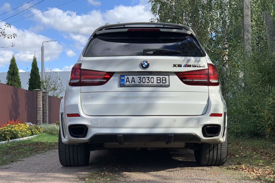 Продам BMW X5 M М5.0D 2015 года в Киеве