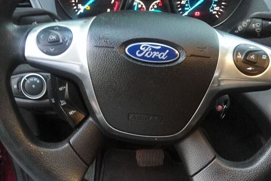 Продам Ford Escape SE 2015 года в Киеве
