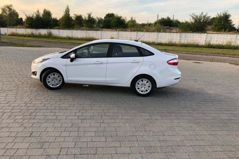 Продам Ford Fiesta 2015 года в Львове