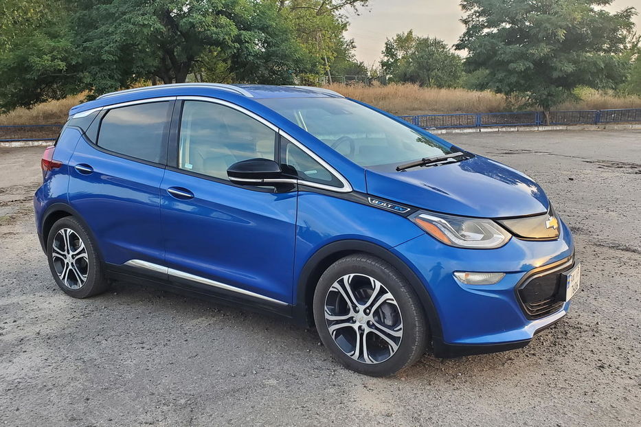 Продам Chevrolet Bolt EV Premier 2017 года в г. Изюм, Харьковская область