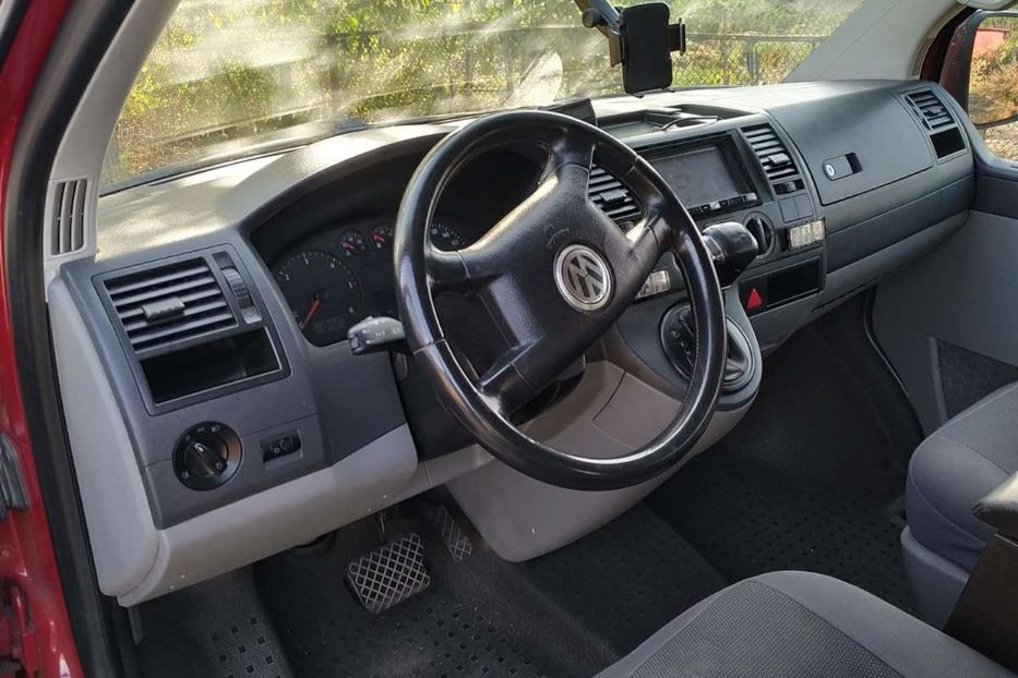 Продам Volkswagen T5 (Transporter) пасс. 2005 года в г. Корсунь-Шевченковский, Черкасская область