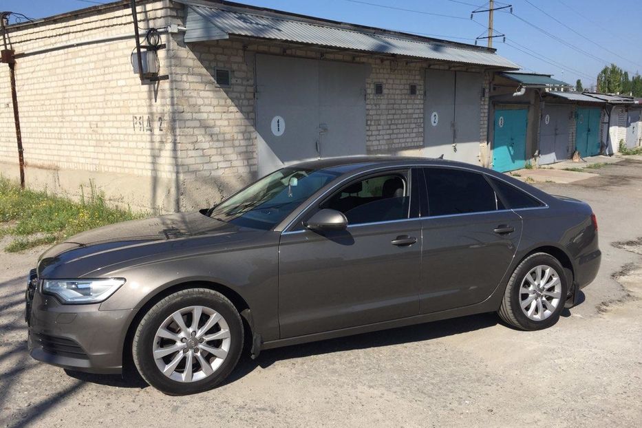 Продам Audi A6 2013 года в Запорожье