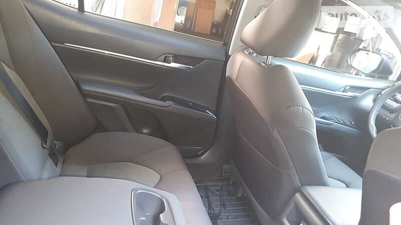 Продам Toyota Camry v70 2018 года в Киеве