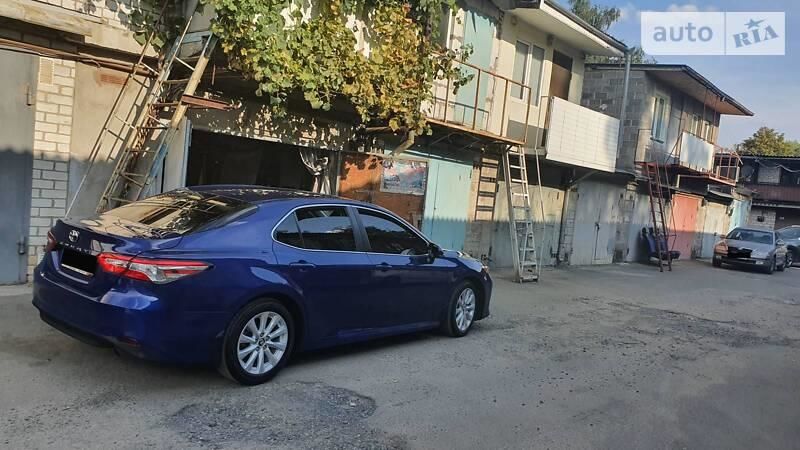 Продам Toyota Camry v70 2018 года в Киеве