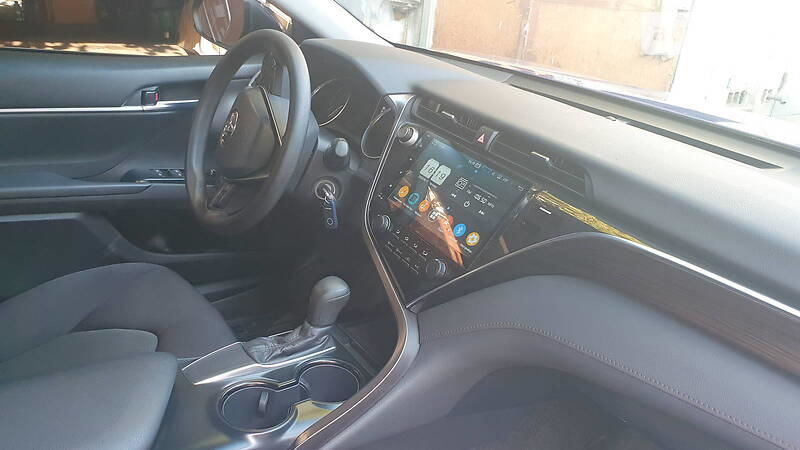 Продам Toyota Camry v70 2018 года в Киеве