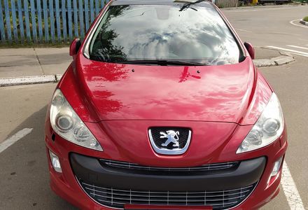 Продам Peugeot 308 2008 года в Киеве