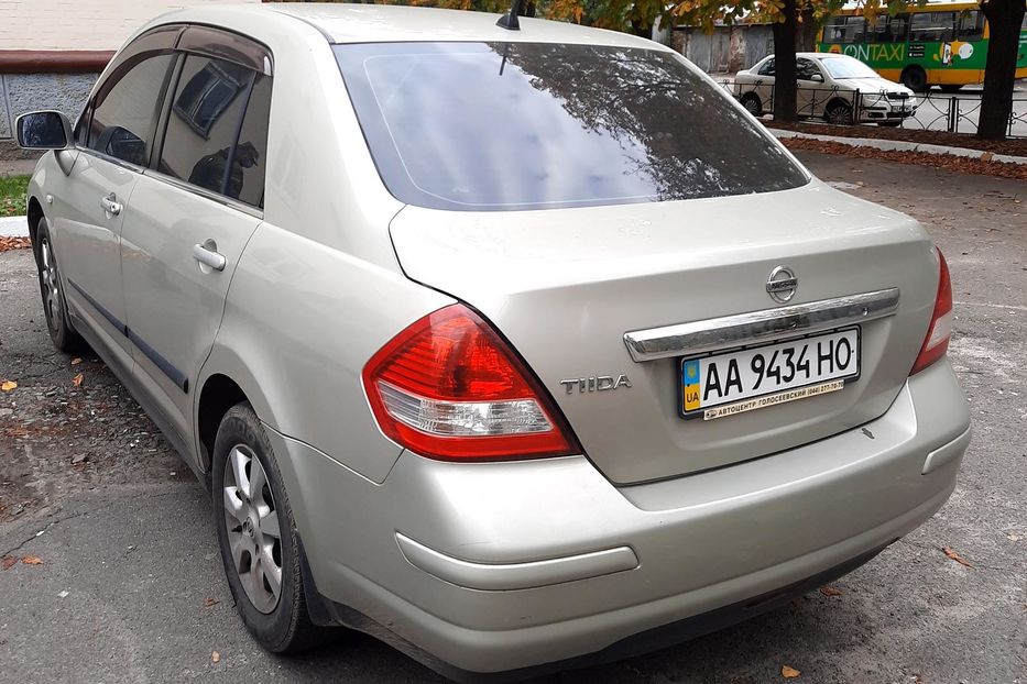 Продам Nissan TIIDA 2008 года в Киеве