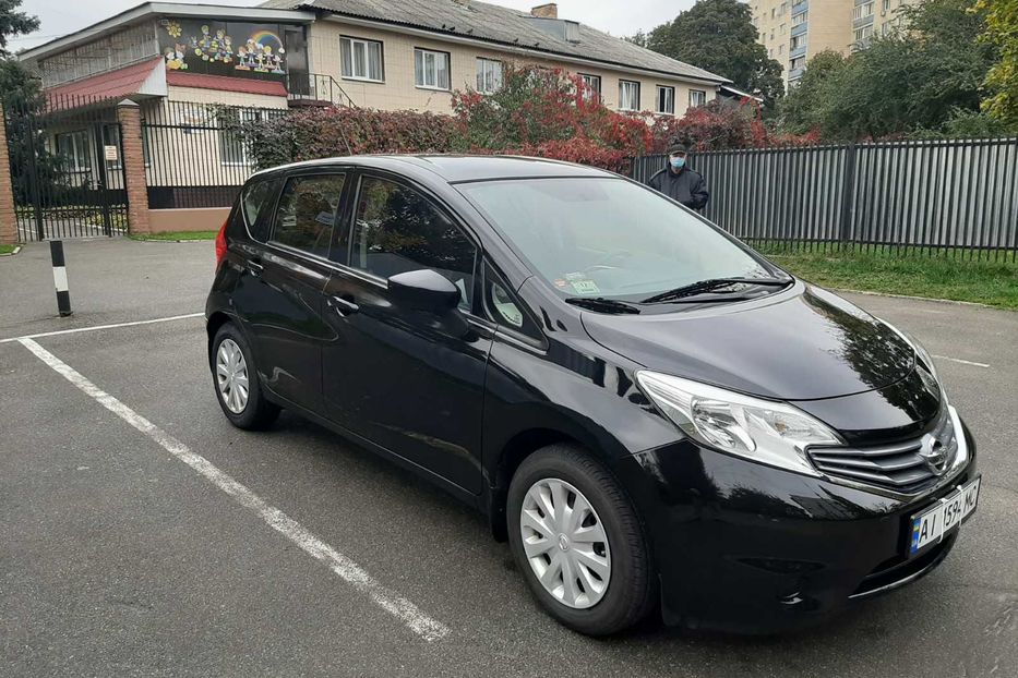 Продам Nissan Versa Note SV 2015 года в Киеве