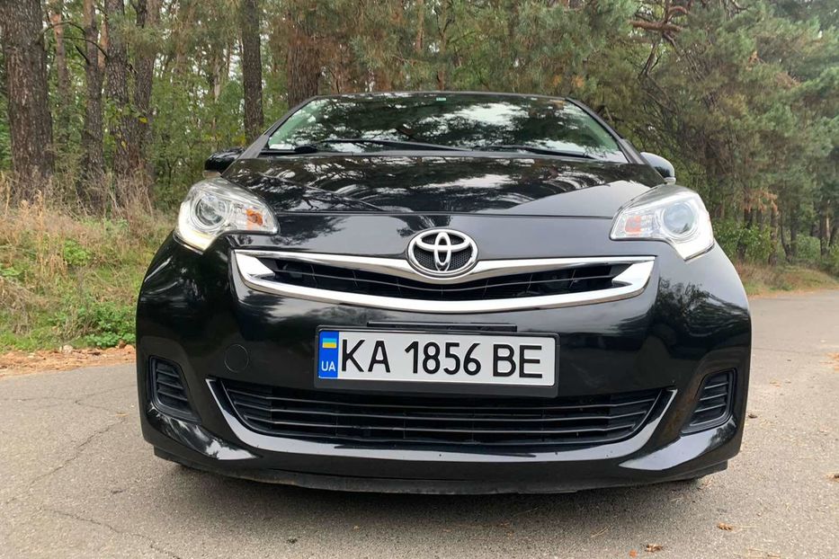 Продам Toyota Yaris Verso 2014 года в Киеве