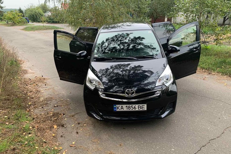 Продам Toyota Yaris Verso 2014 года в Киеве