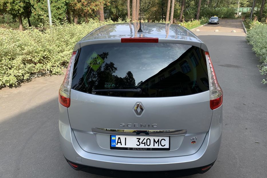 Продам Renault Grand Scenic 2015 года в Киеве