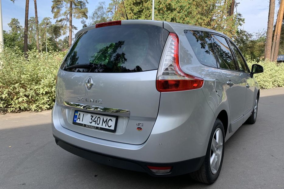 Продам Renault Grand Scenic 2015 года в Киеве