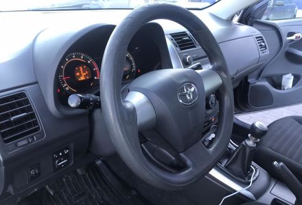 Продам Toyota Corolla 2013 года в Николаеве