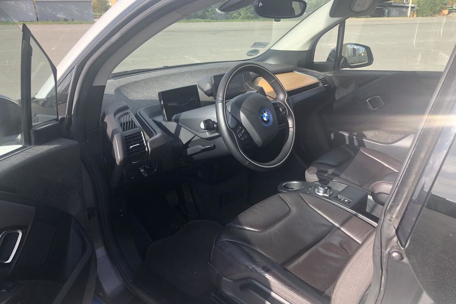 Продам BMW I3 FULL 2015 года в Киеве