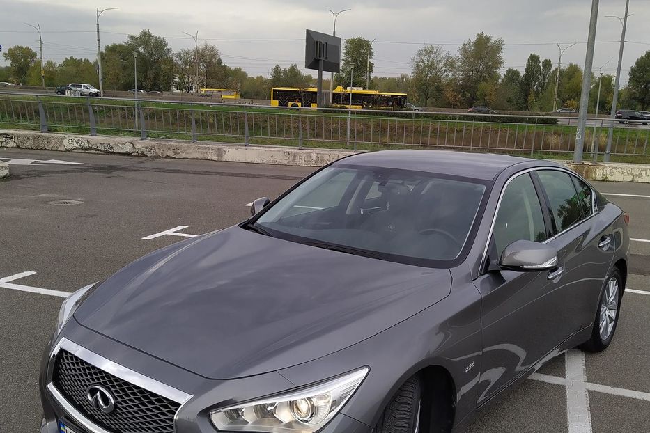 Продам Infiniti Q50 2015 года в Киеве