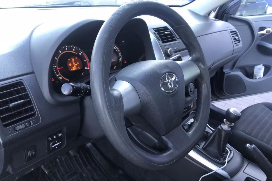 Продам Toyota Corolla 2013 года в Николаеве