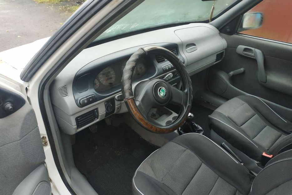 Продам Skoda Felicia Рестайл 2000 года в Львове