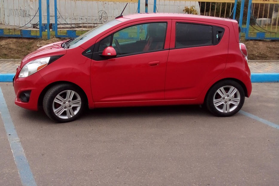 Продам Chevrolet Spark 2014 года в г. Южный, Одесская область