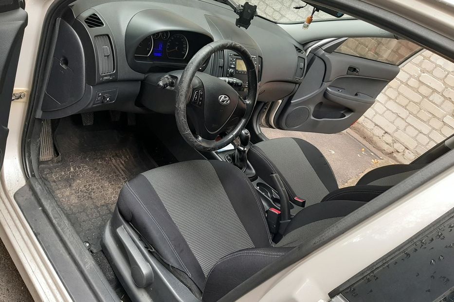 Продам Hyundai i30  Comfort 2010 года в Киеве