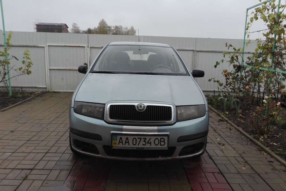 Продам Skoda Fabia 2004 года в Киеве