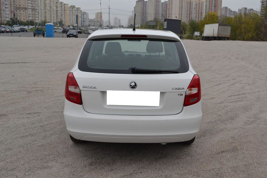 Продам Skoda Fabia 2014 года в Киеве