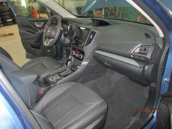 Продам Subaru Forester LX 2020 года в Киеве
