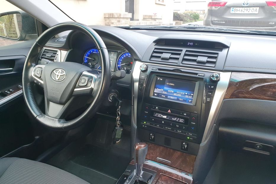 Продам Toyota Camry 2015 года в Одессе